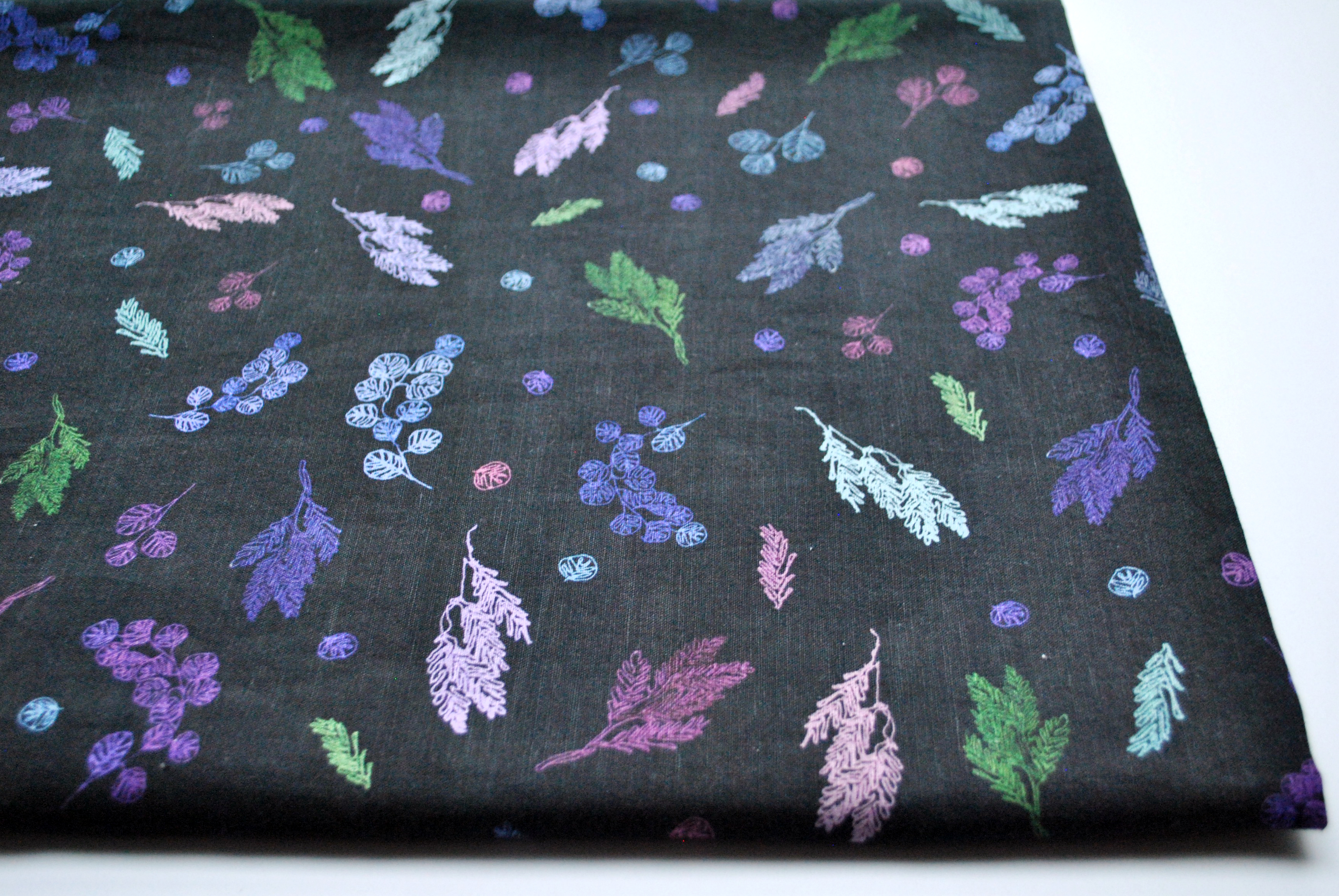 Small Pastel Branches: Linen Cotton Fabric